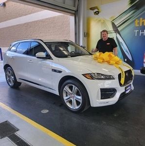 Meet your Posher, Tom